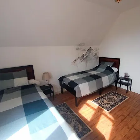 Hennessy Hunting Estate * Aubigne (Deux-Sevres)