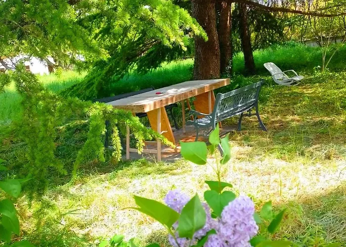 Hennessy Hunting Estate Aubigne (Deux-Sevres)